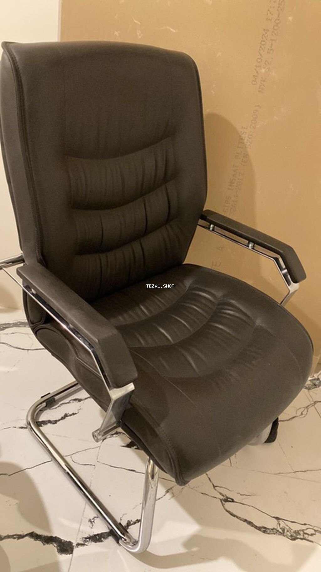 Yeni, Təkərsiz, Qolları tənzimlənmir, Dəri