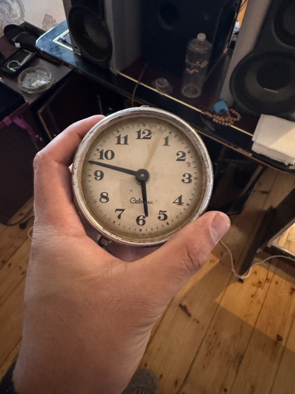 Məhsulü: Sovet istehsalı “Слава/Slava” mexaniki masa/zəngli saat