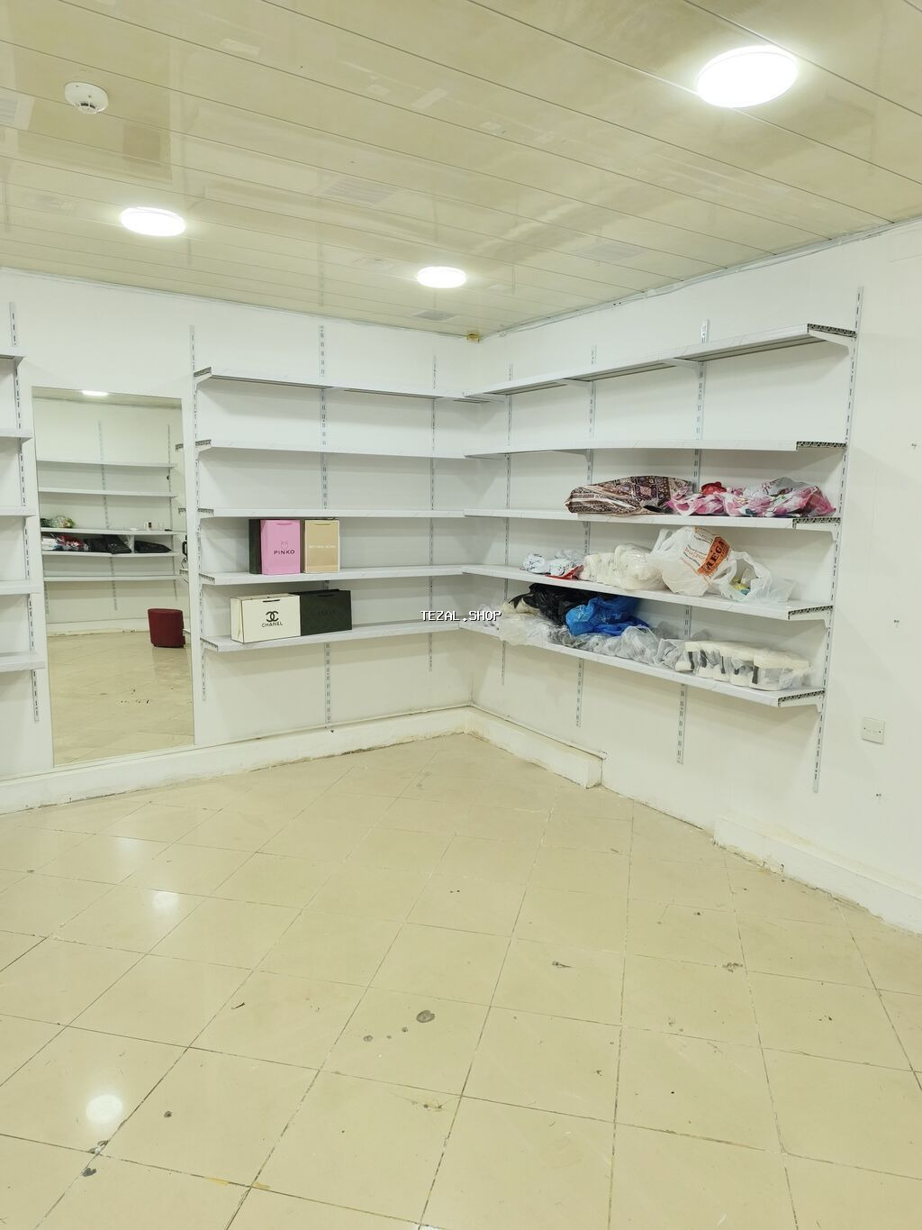 Mağazada ŞÖBƏ arendaya verılır İnşaatçılar metrosu Saf Su marketle