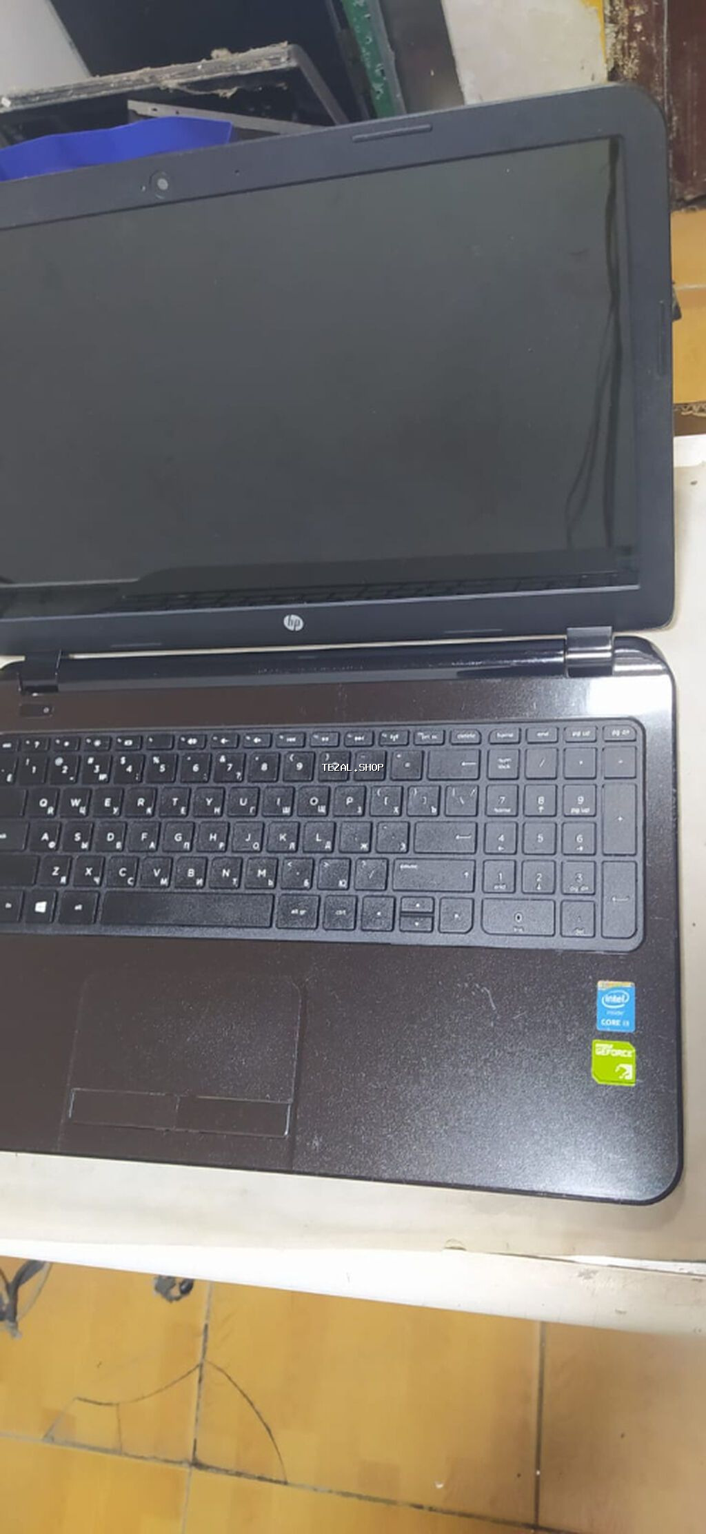 HP 15-r157nr noutbuk - Prosessor: Intel Core i3-4005U, 1.70 GHz, 3 MB