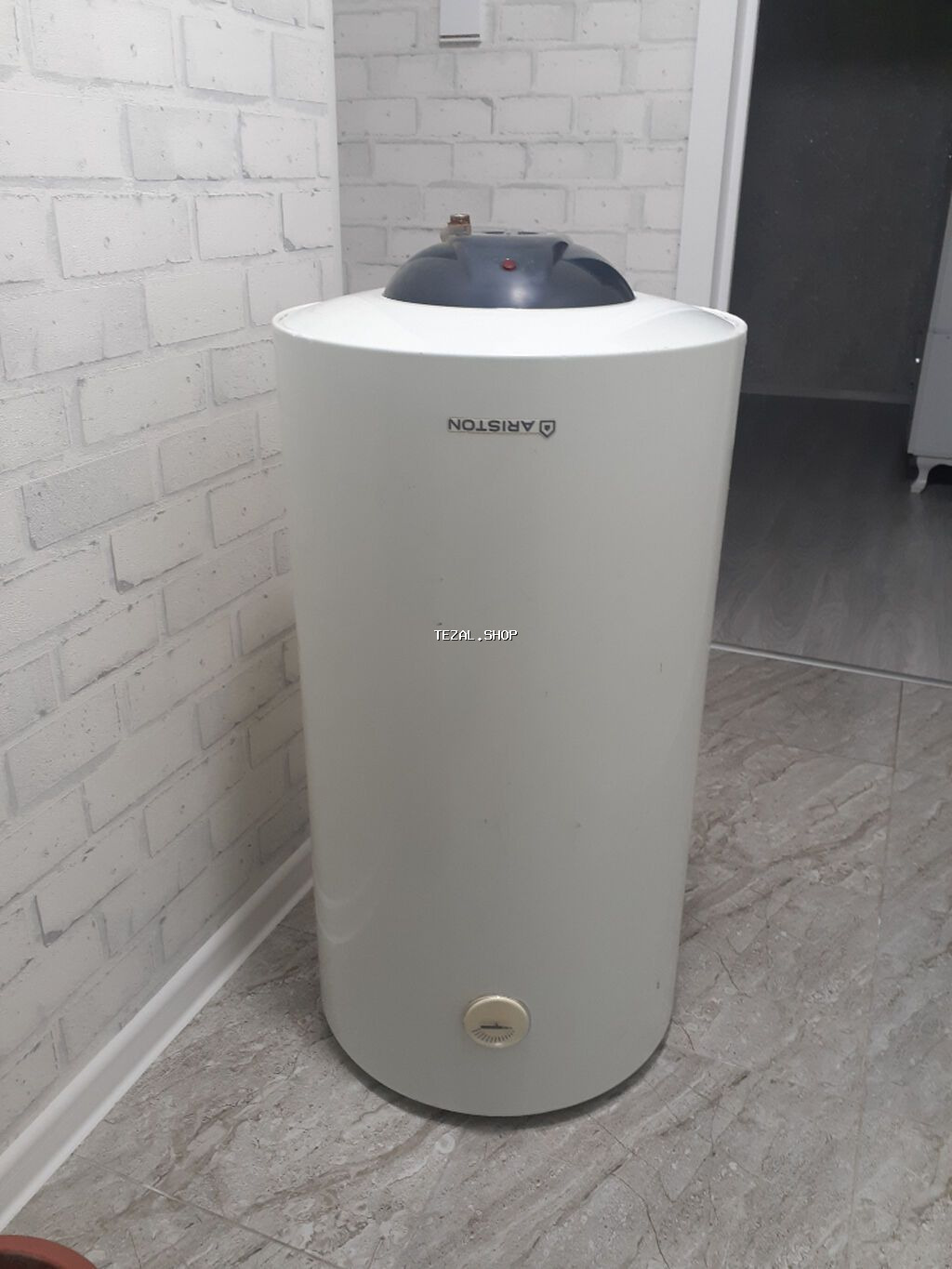 Ariston ela veziyyetde. Cox az işlenib Hec bir problemi yoxdur. 100