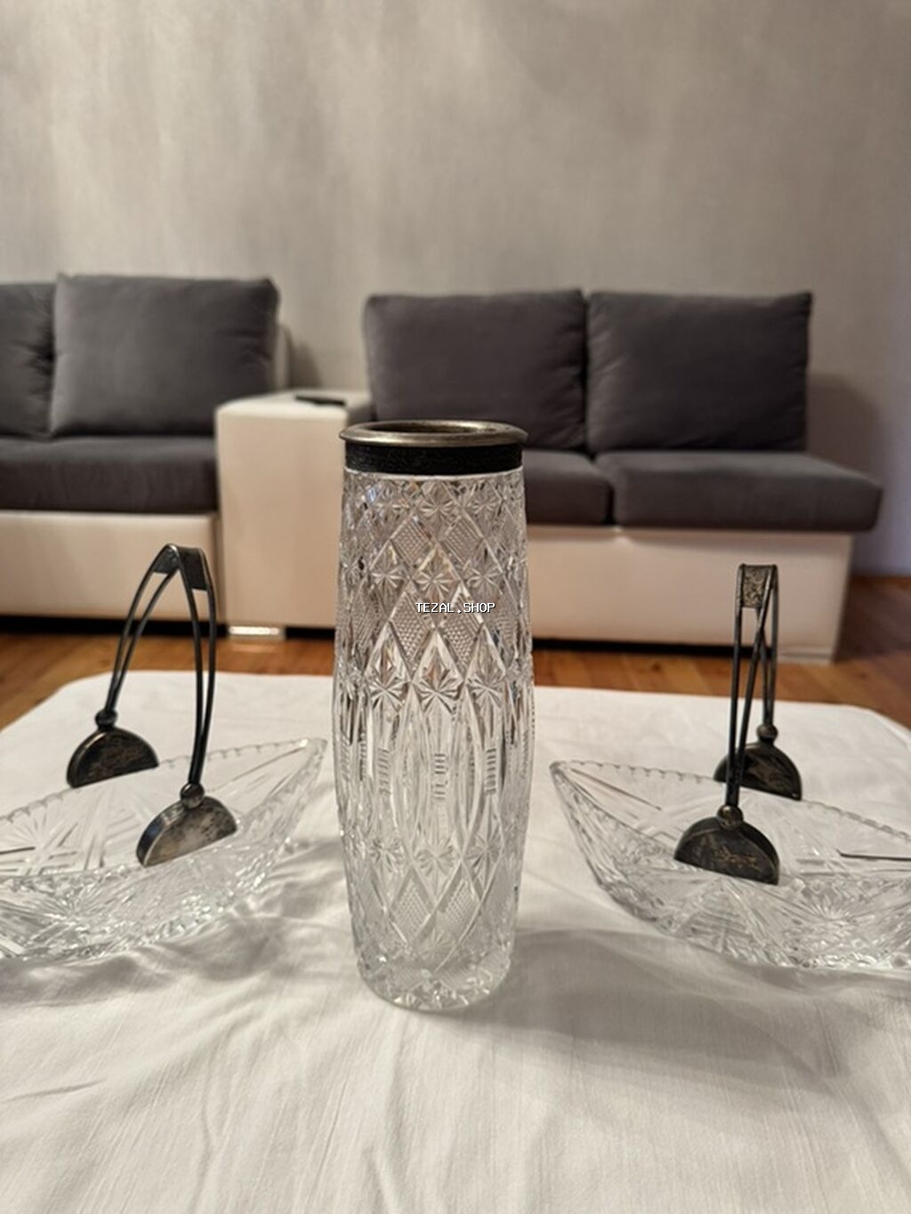 Kəsmə şüşə süfrə dəsti gümüş, 60-70 ilin Dəst Tərkib: - 1 ədəd hündür