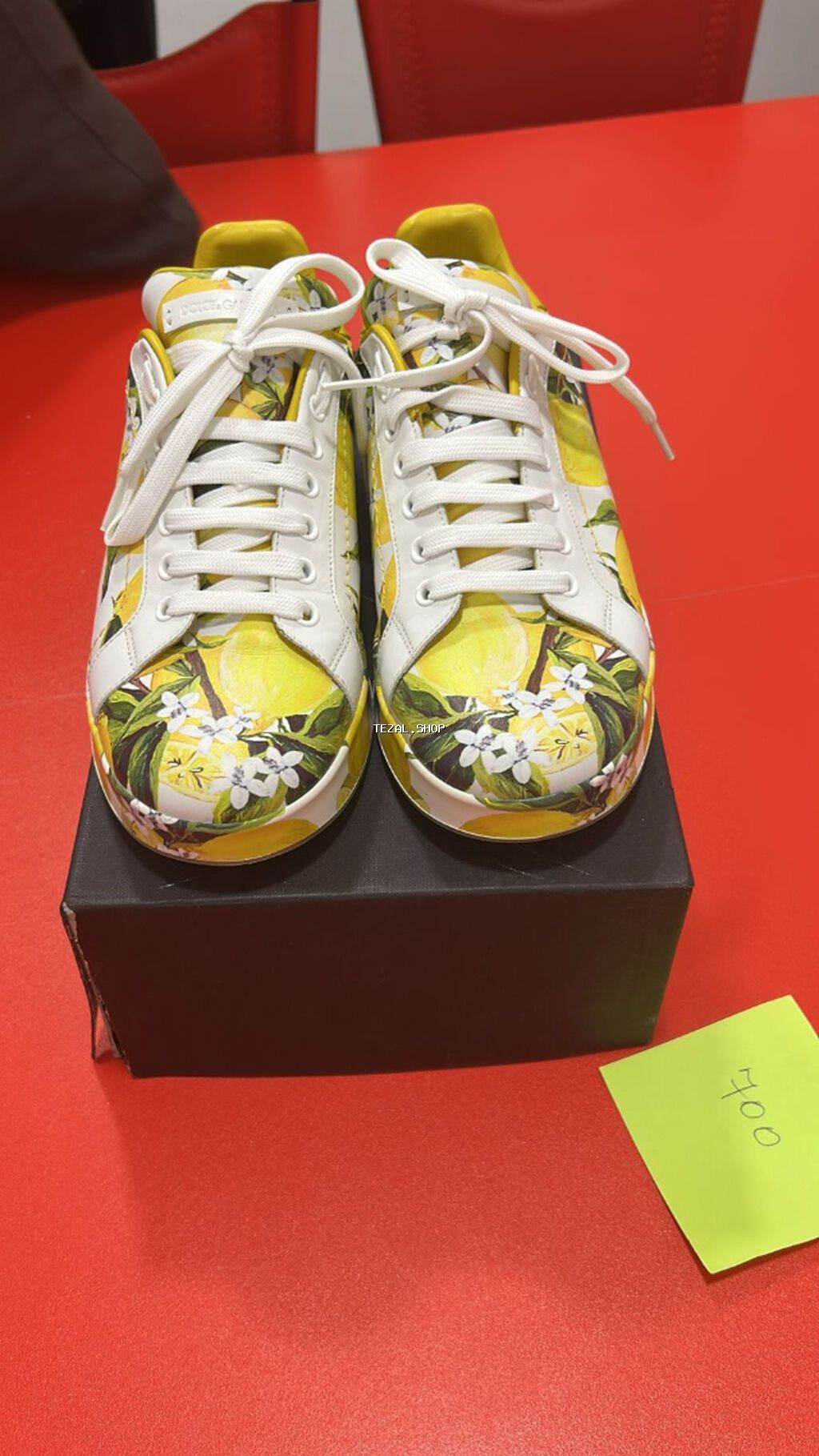 Xaricden getirilmis ayaqqabilar satilir.Her biri brend markadir ve - şəkil 2