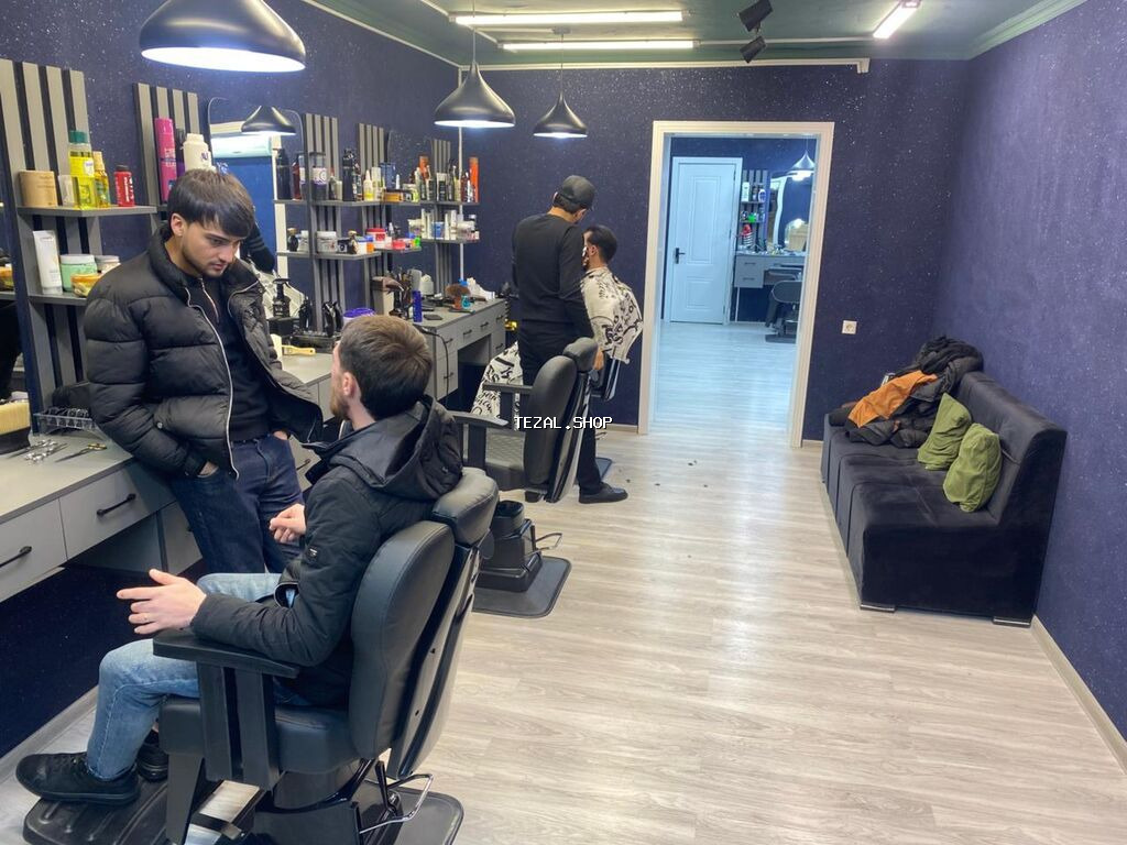 Kişi salonu üçün tam təchizatlı iş yeri 1 kreslo arendaya verilir