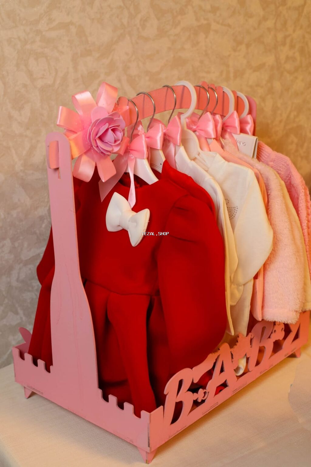 Məhsul: Qız uşağı üçün “Baby Shower / Xoş Gəldin” dekor və hədiyyə