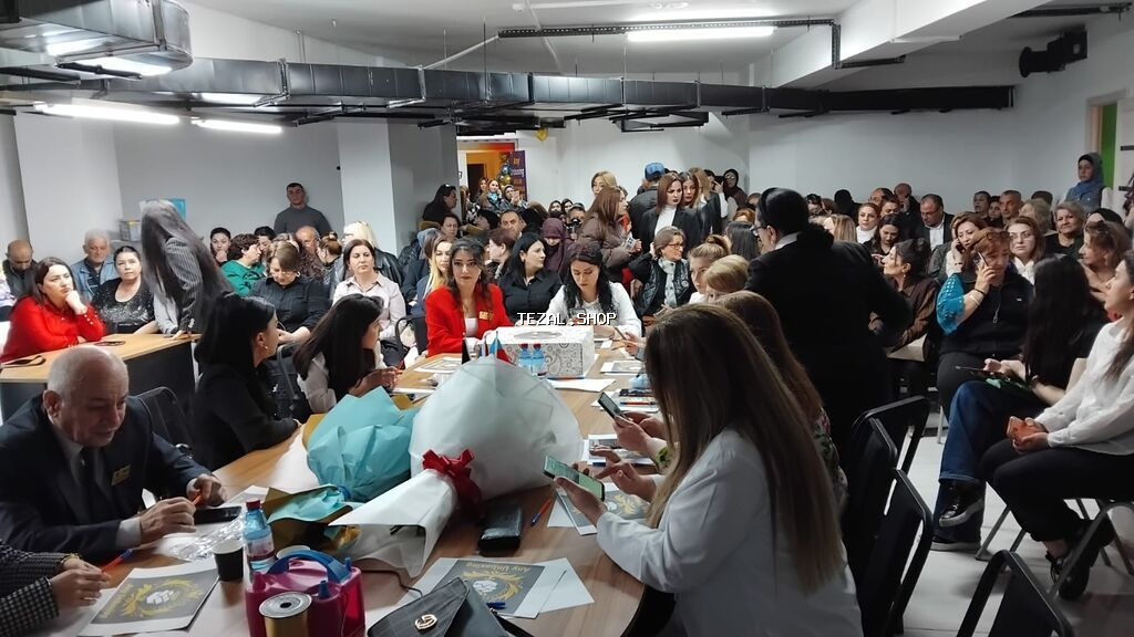 **Sizə bir təklifim var!** 📢✨ Salam, hər vaxtınız xeyir olsun! 🌸😊 Siz