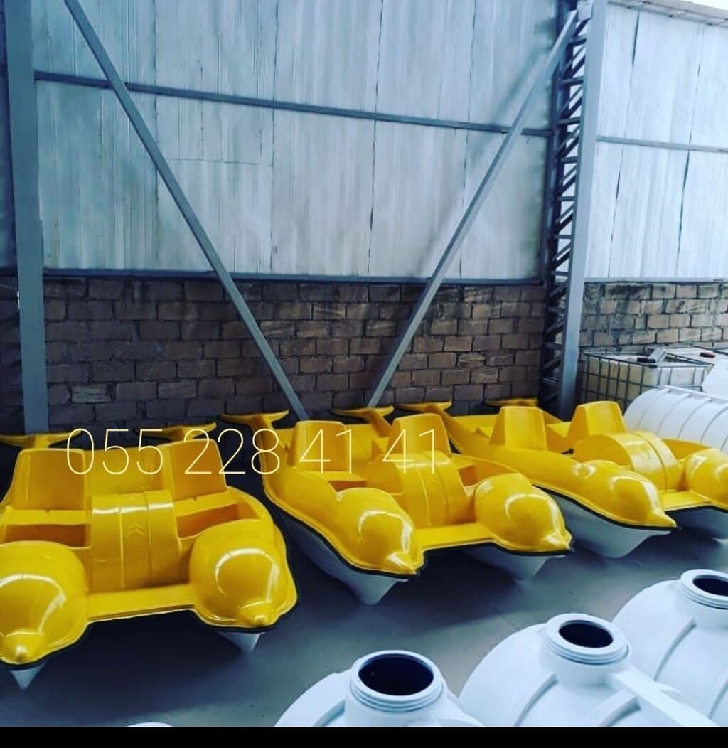 Katamaran . 4 nəfərlik. istehsal edirik. nagd və köçürmə var. su