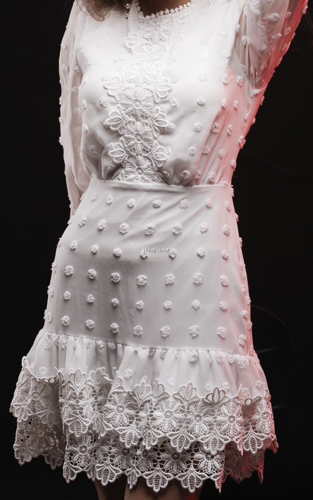 Don 1 dəfə geyinilib. Rəngi ağdır, üzərində krujeva naxışları var - şəkil 3