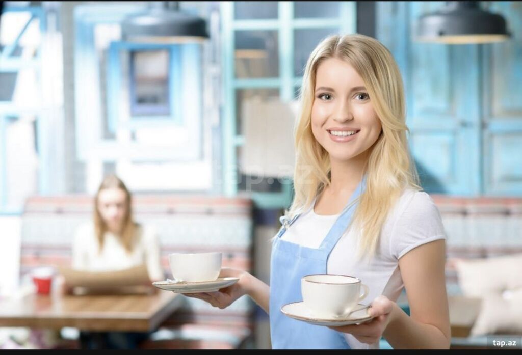 Ofisiant, Qadın, 23 yaş, 3-5 illik təcrübə