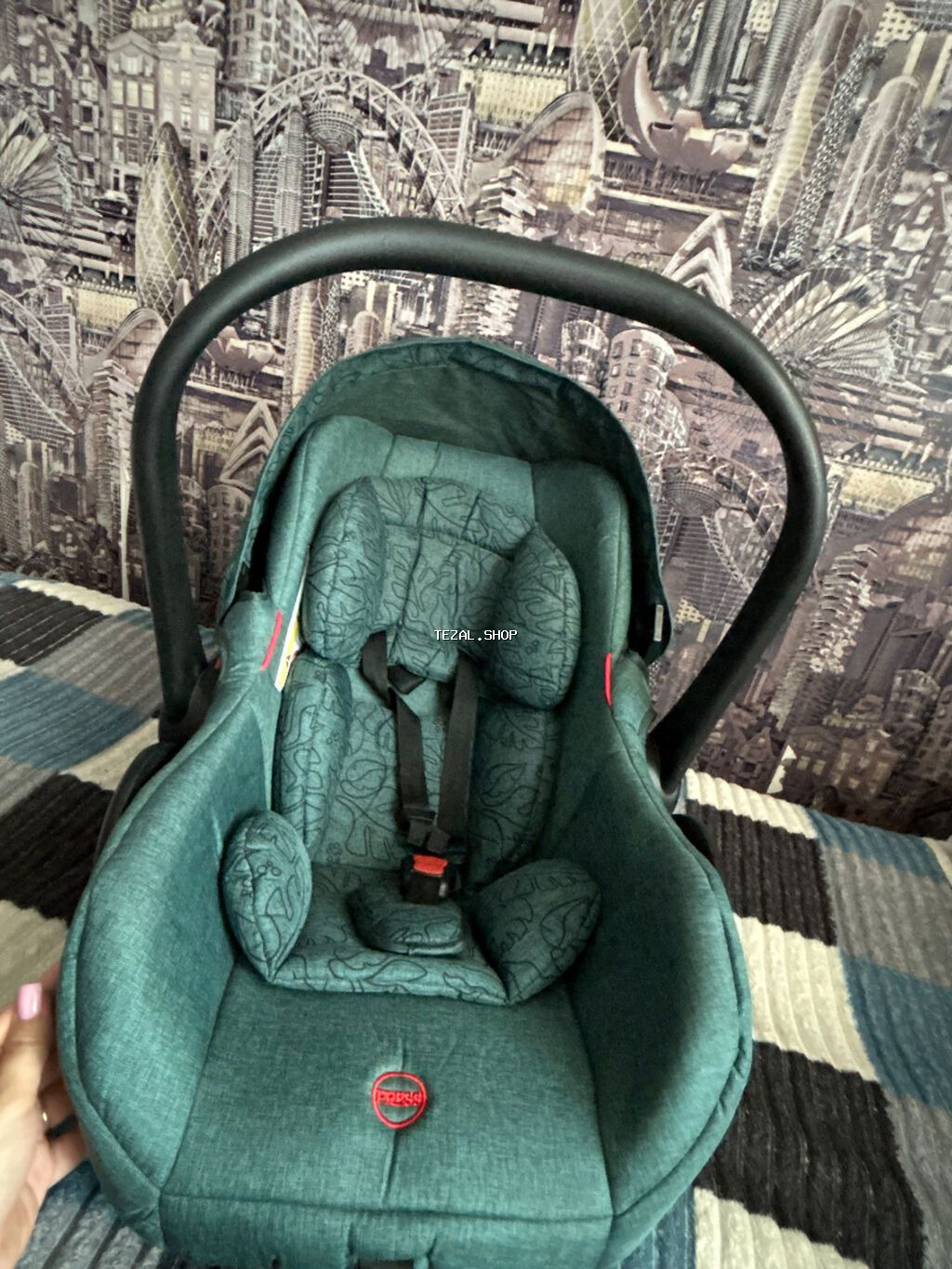 Avtokreslo heç bir problemi yoxdur tam yenidir.2-3 defe işlenib Əldə