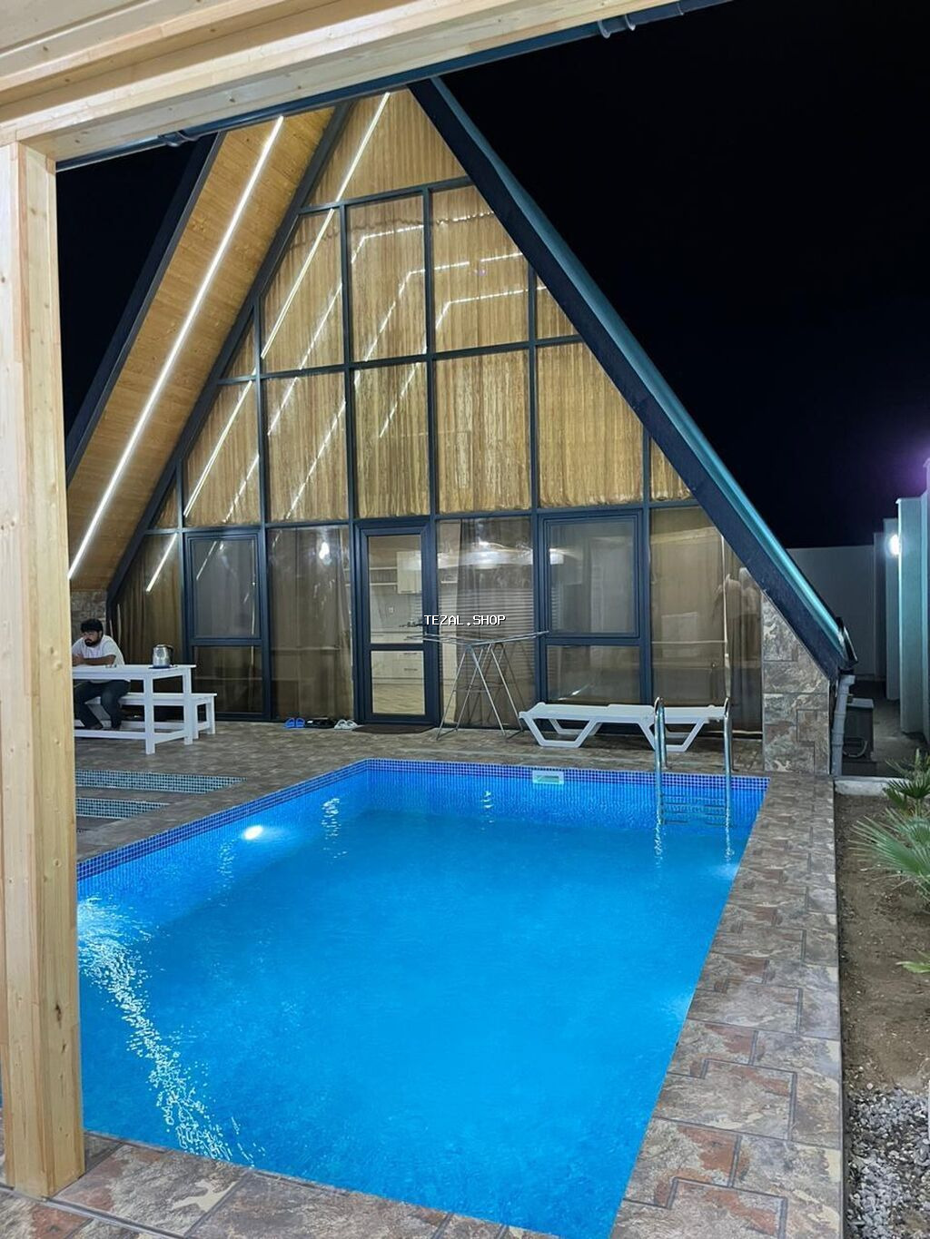 120 kv. m, 3 otaqlı, Hovuzlu, Kombi, Qaz, İşıq