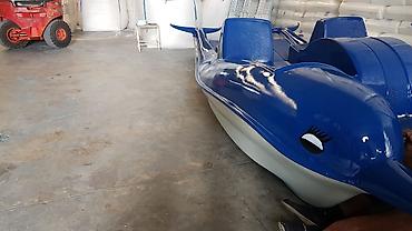 Katamaran. 4 nəfərlik. Pedal ilə. Ailəvi istirahət. Çatdırma pulsuz - şəkil 3