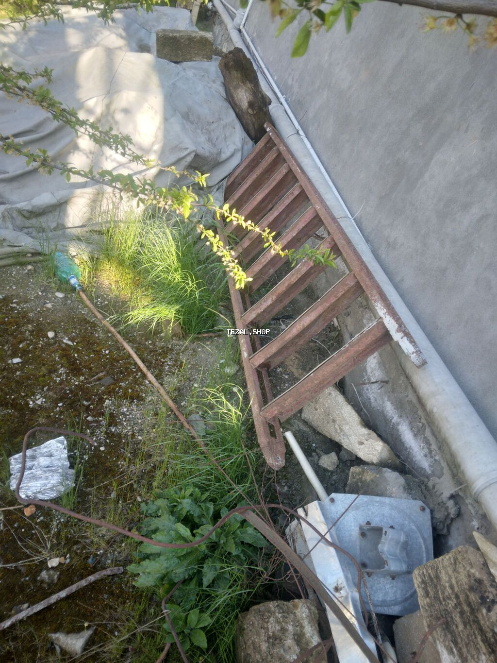 Piləkən 0.57 sm2.30 sm piləkən qalın dəmirdir ən azı 3 lük dəmirdir