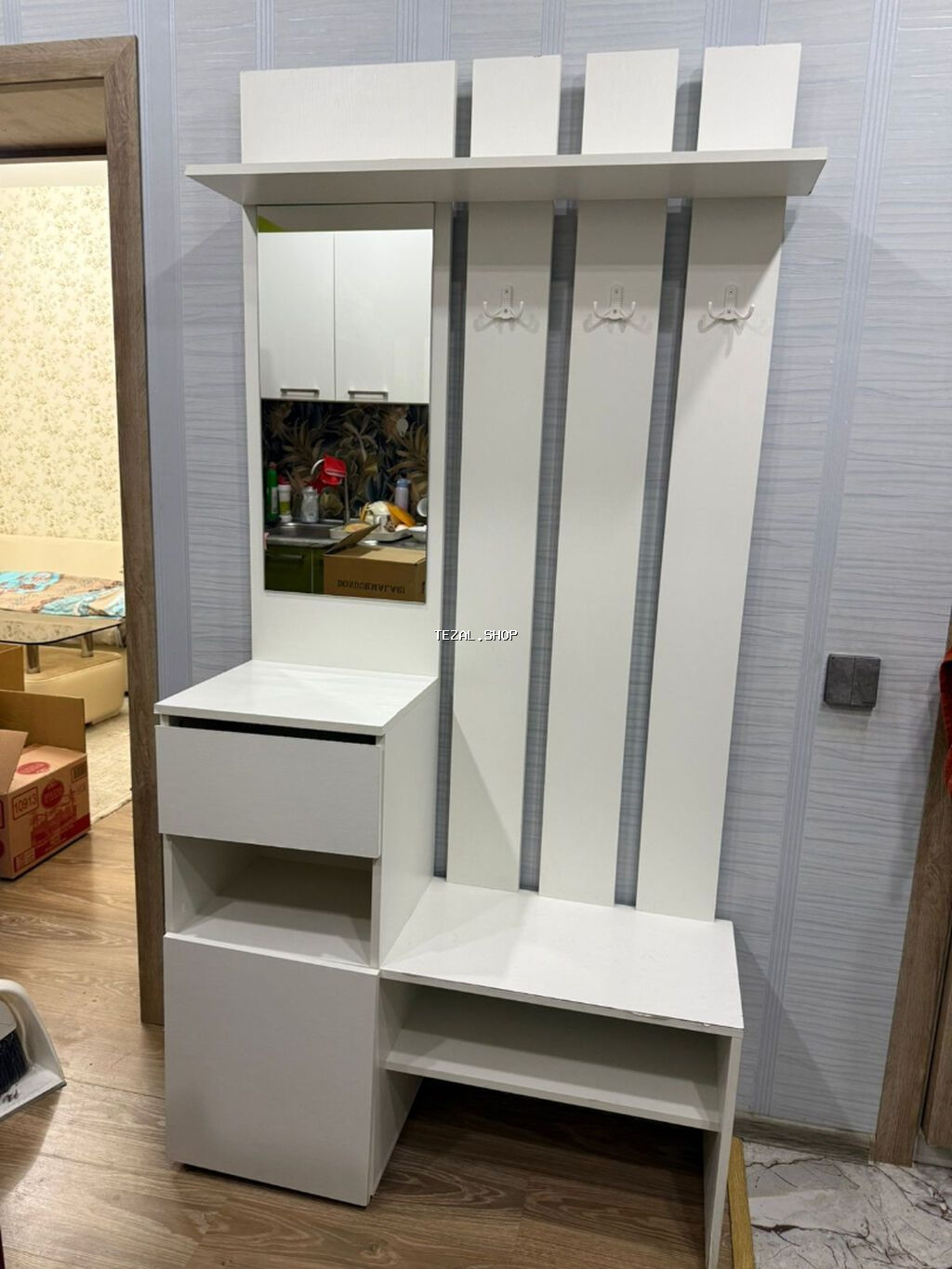 İşlənmiş, 2 qapılı, Güzgülü, Ağ, Digər material, Açılan, Düz dolab