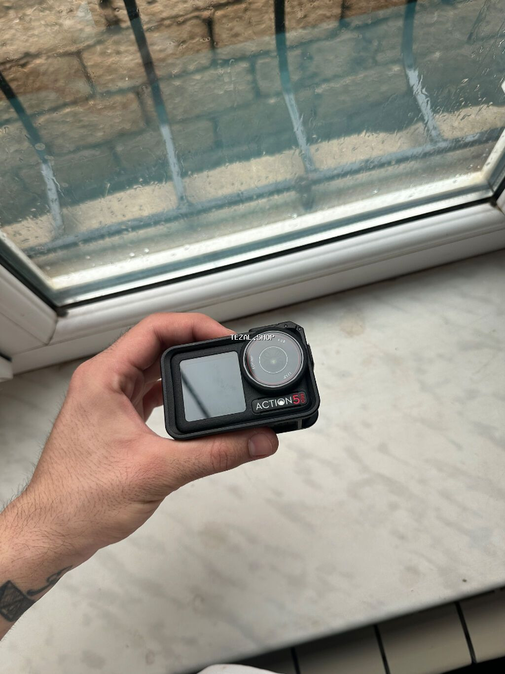 Action 5 pro . Ev seraitinde isledilib. Kontakdan 20 gundu alinib . 1