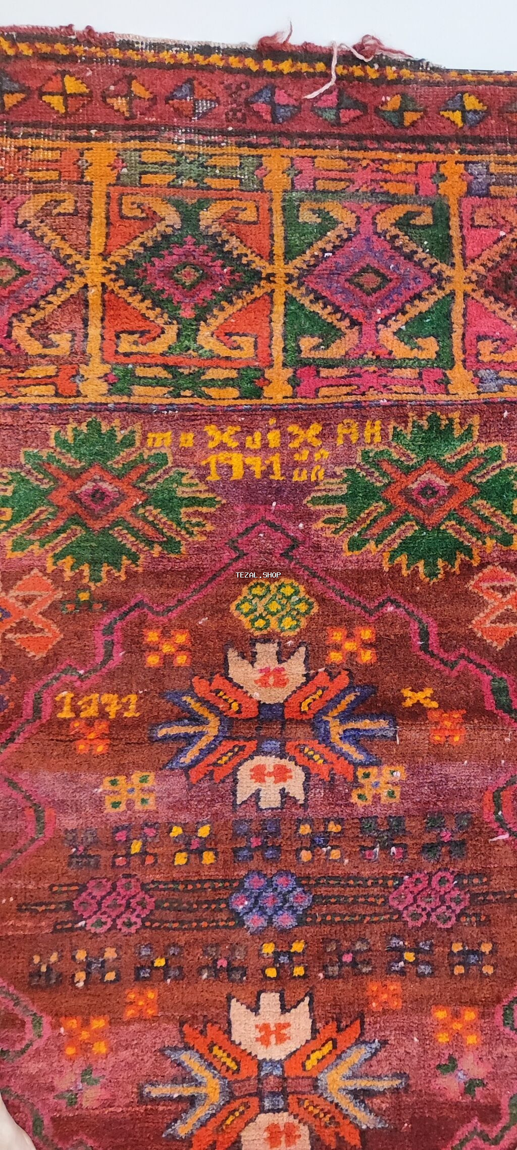 Xalça – əl toxuması, rəngarəng naxışlı - Material: Yundan əl toxuması