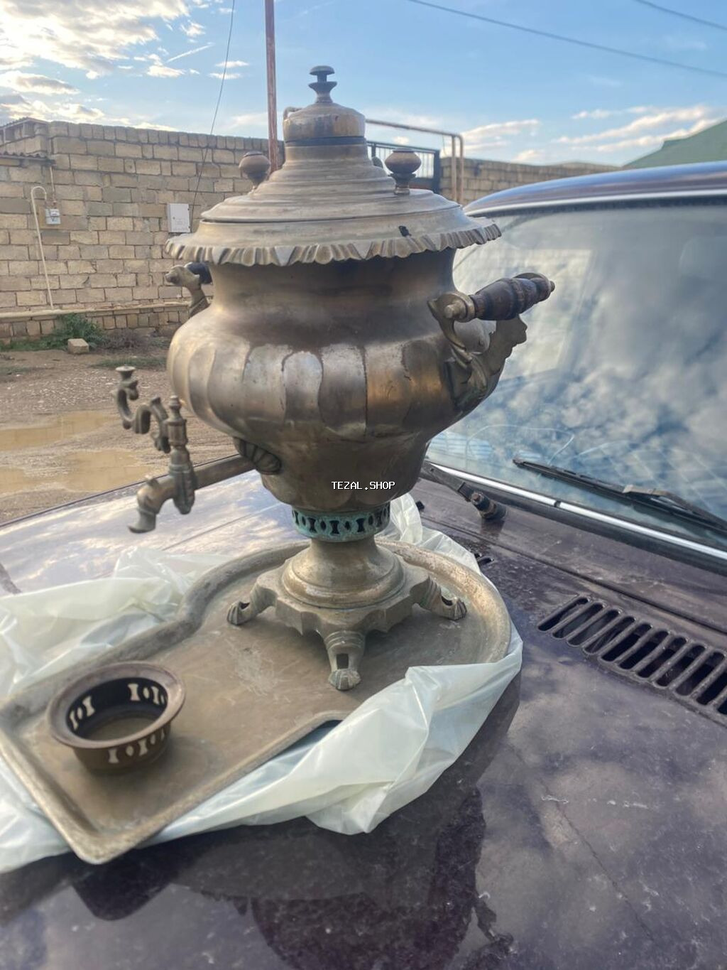 Antik samovar – bürüncdən, klassik “gövdəsi qabarlı” formalı