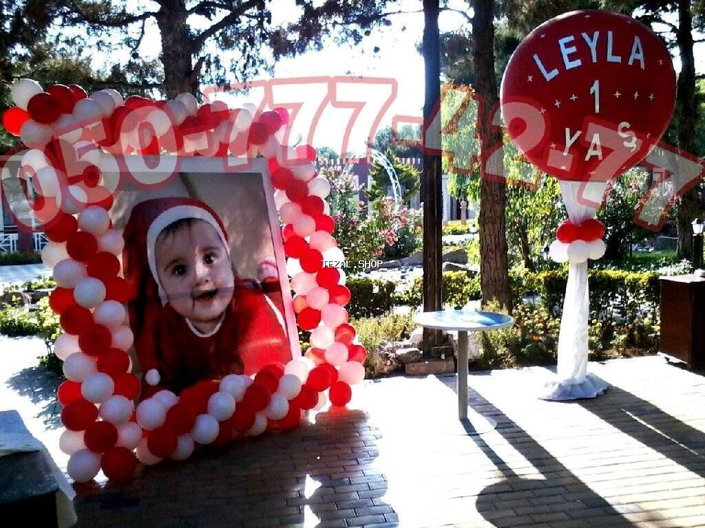 Dizayn və bəzədilmə xidməti. Shar ve 3 bucaq bayraqlarla Dizayn