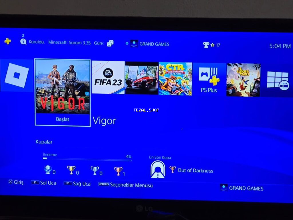 PlayStation 4 Slim konsolu + 2 ədəd DualShock 4 oyun pultu paketi