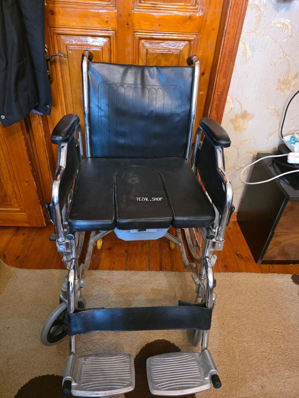 Tualet funksiyalı manual əlil arabası - Metal (xrom) karkas, davamlı