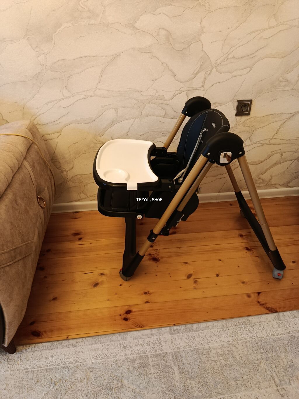 Uşaq yemək stulu – Kiddilo brendi - Rəng: qara oturacaq, qızılı