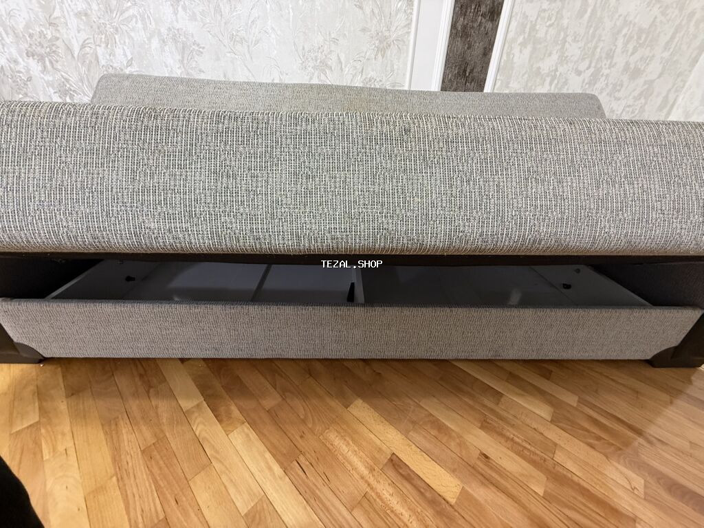 Di̇van-kravat, Açılan, Bazalı, Parça