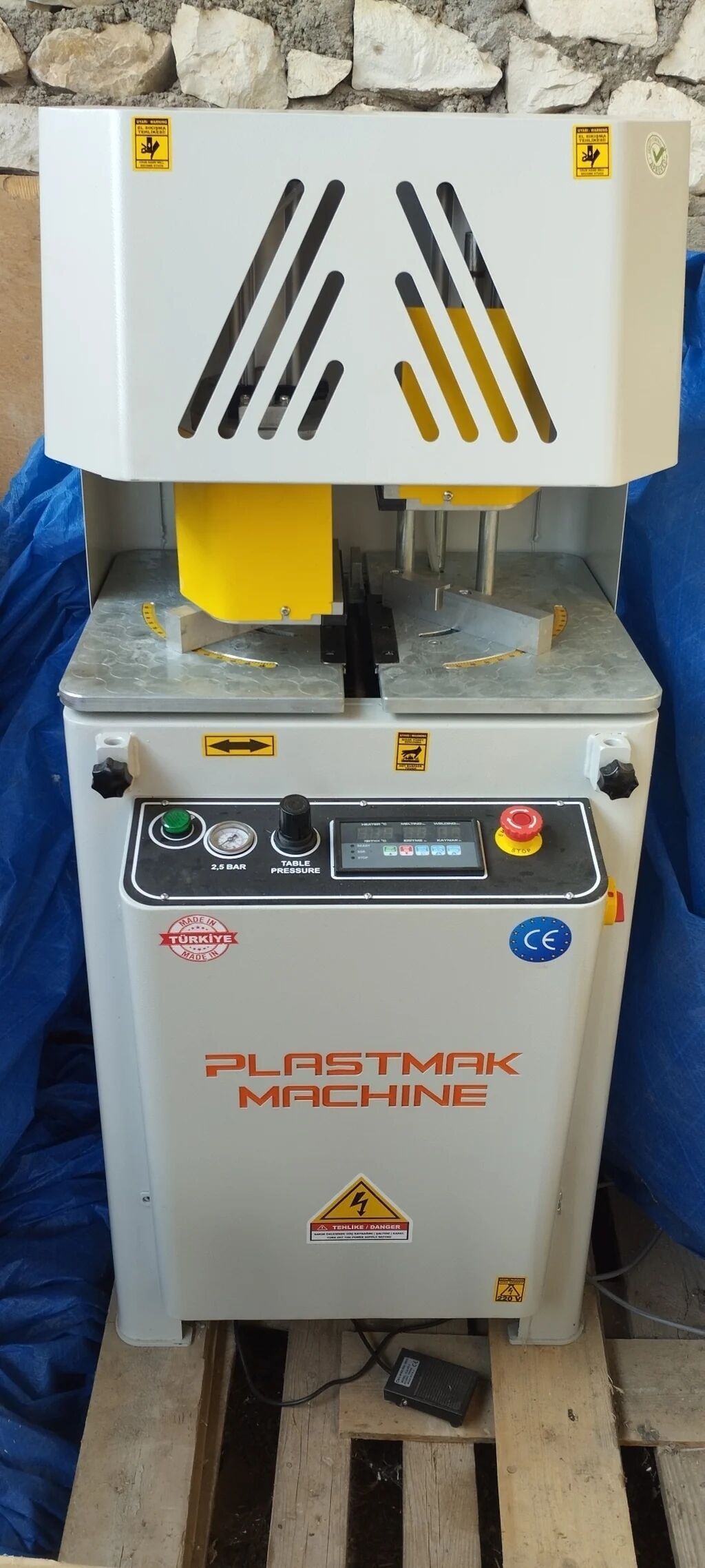 PLASTMAK Machine – PVC/Alüminium profil emalı üçün peşəkar künc presi