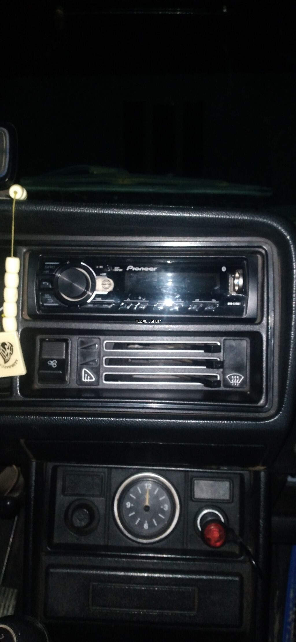 Idyal veziyetde 15 gün isdenib pakofqasna kimi var bluetooth flash