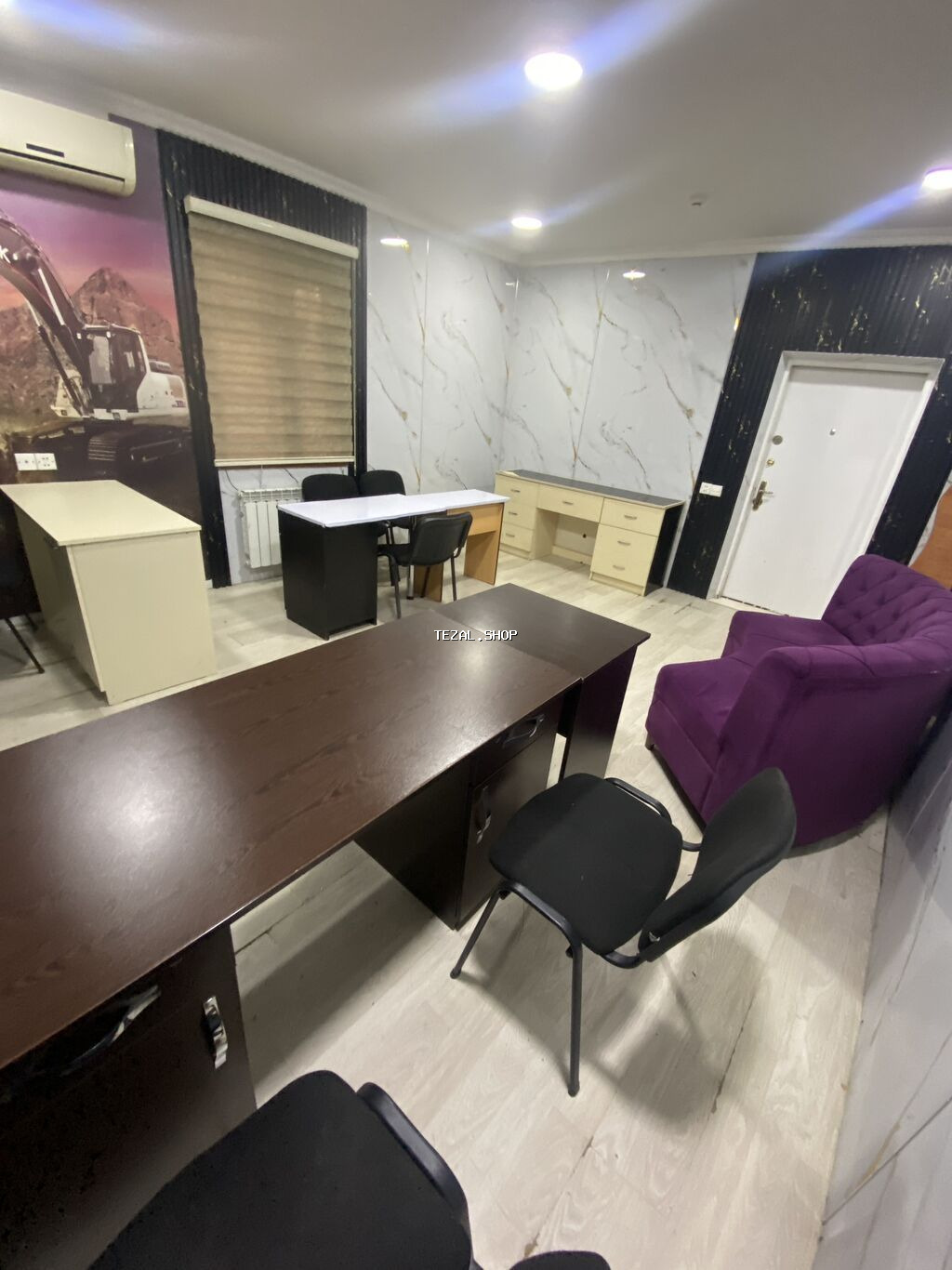 İnşaatçılar metrosu yaxınlığı A.M.Şərifzadə küçəsində yerləşir.İcarəyə