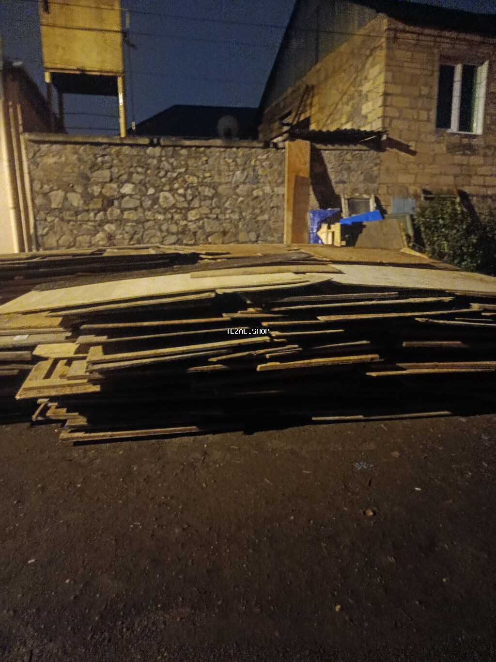 Taxta materialları – qarışıq ölçü və qalınlıqlarda taxta lövhələr və