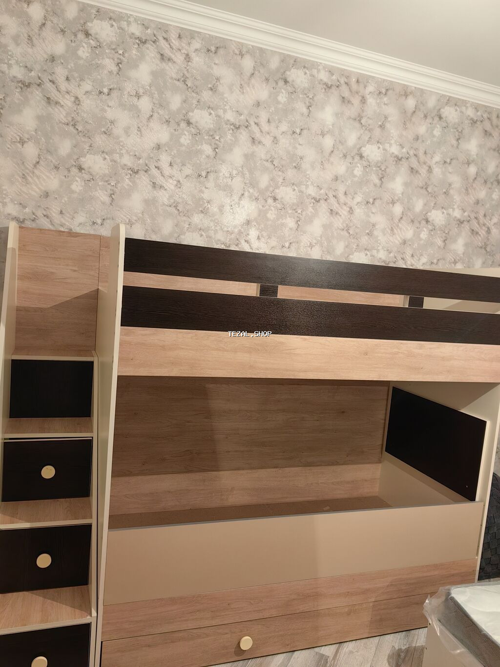 Təcili Satılır 2 Mərtəbə uşaq yataqı 1 matraslı