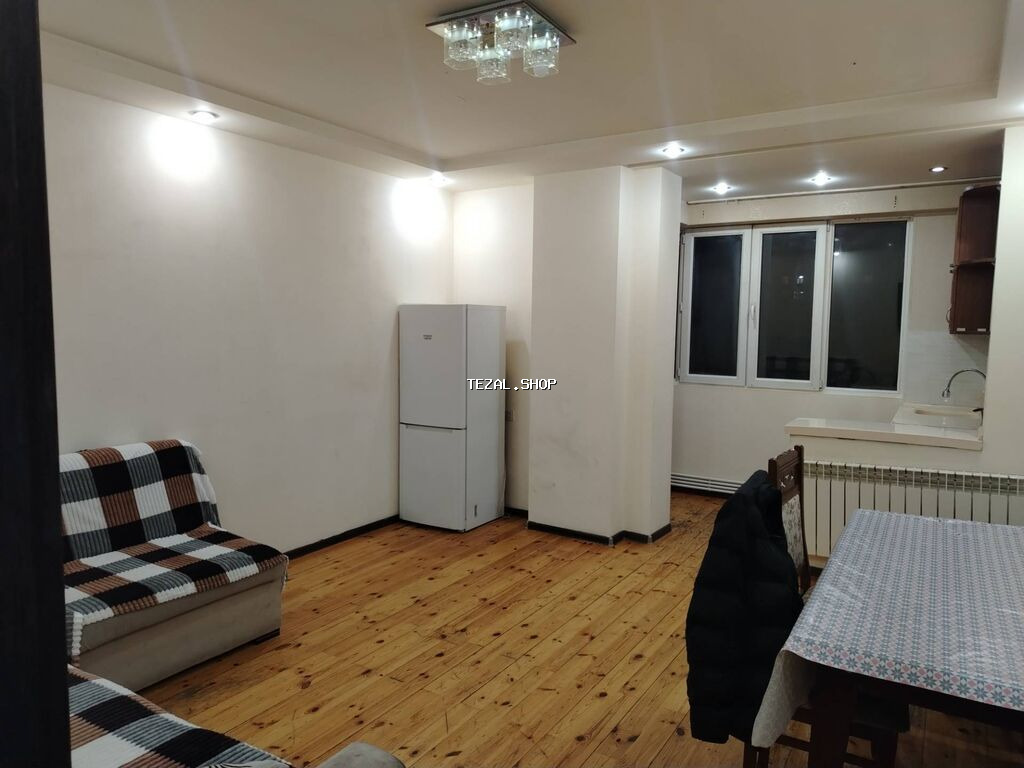 Salam mənzil yerləşir xırdalanda RİYAD TİCARƏT mərkəzi ilə üzbə üz