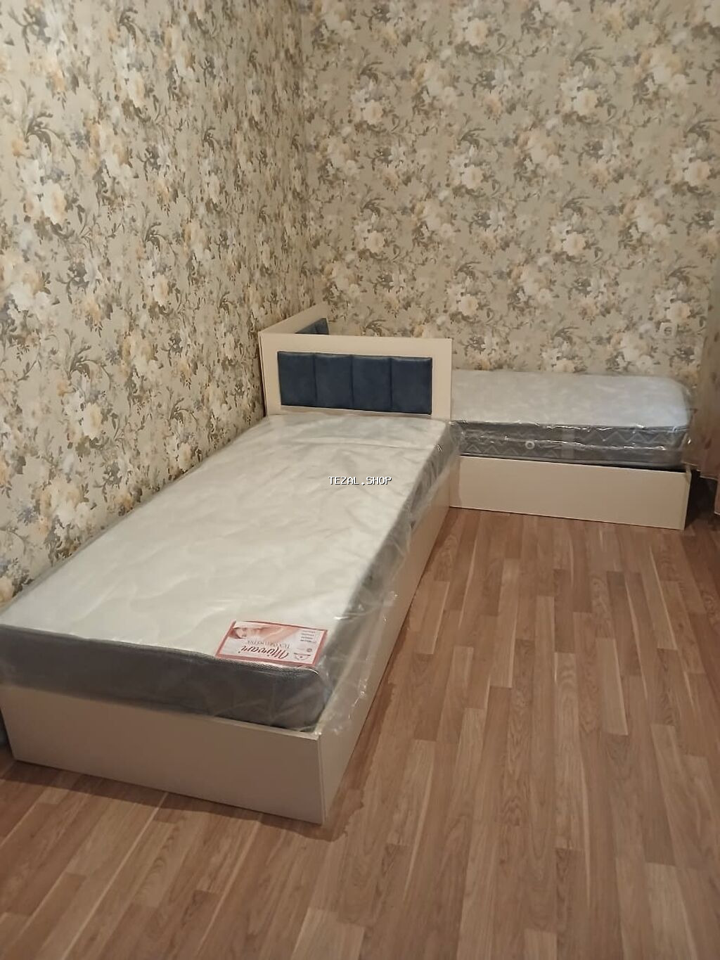 Təknəfərlik çarpayı, Bazalı, Matras ilə, Siyirməsiz