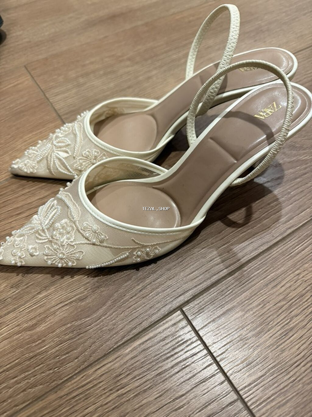 ZARA ayaqqabi, ancaq toy gunu geyinilib. 130 manata alinib. Isteyen