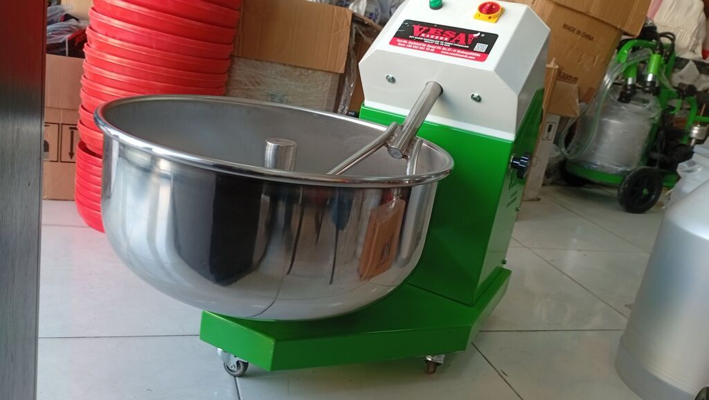 Xəmir qarşdran 35 kq 50 kq qədər isdfade olnur Türkiyə istehsalıdı