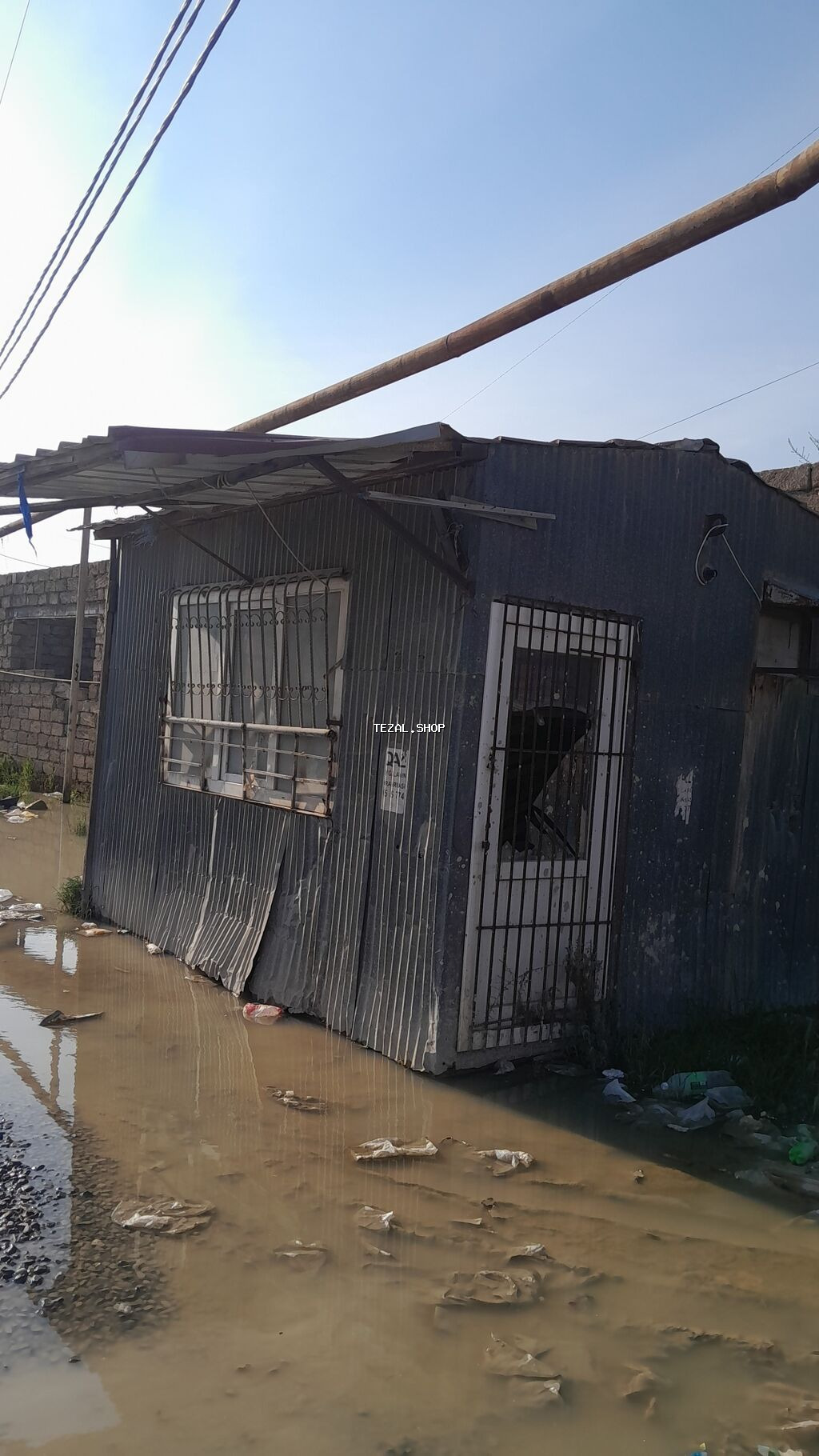 Metaldan yığma kiçik pavilyon/konteyner tipli obyekt - Material