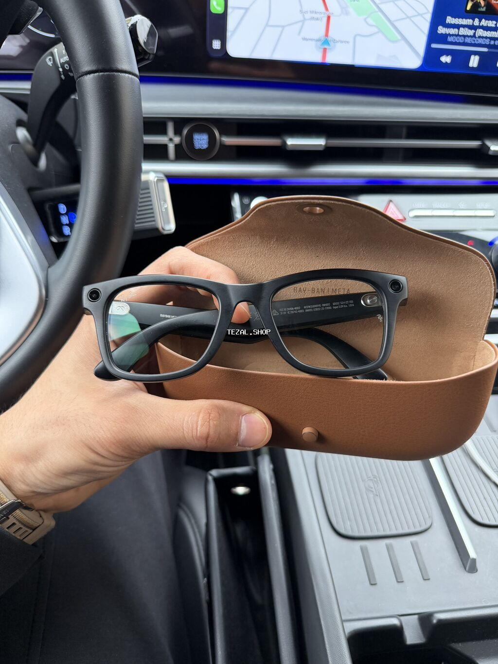 Linza Sheffaddan Tund qara renge Kecen modeldir!!!! Hava sheraitine