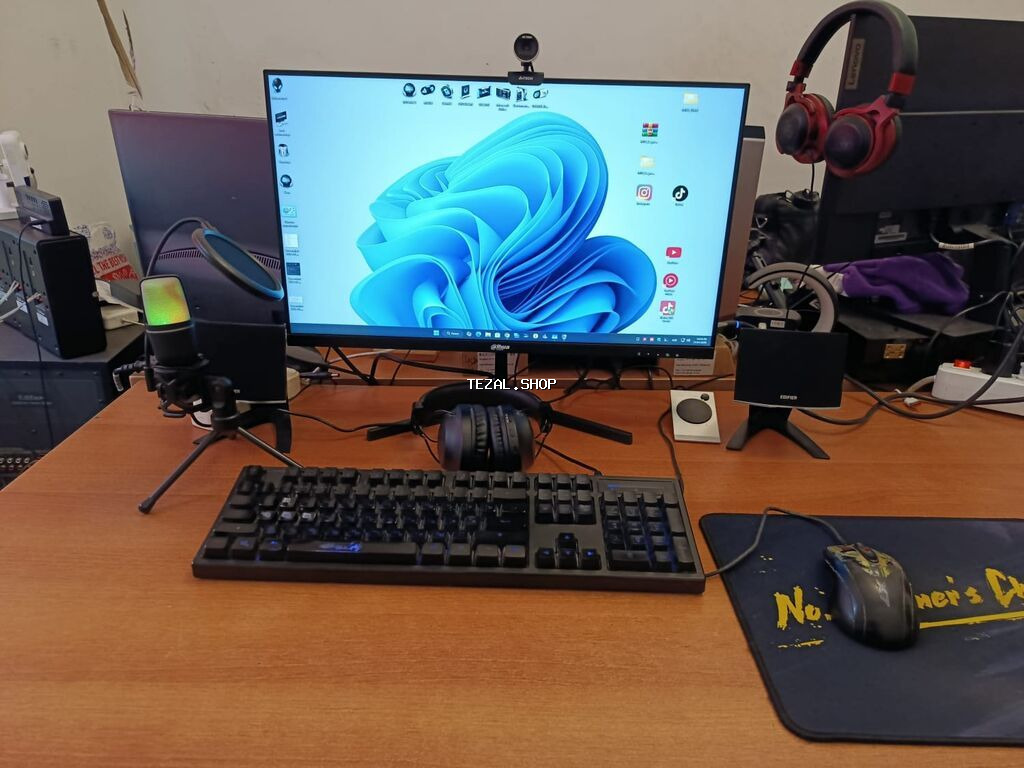 CPU: i5-4590S VideoKart: Sapphire Radeon RX570 NITRO+ 8GB. RAM: DDR3