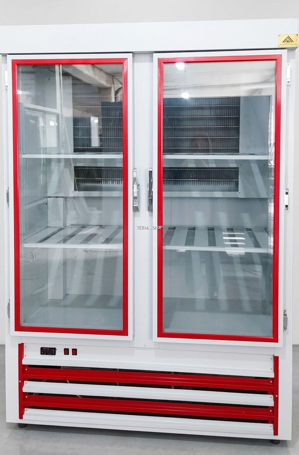 Ət ücün soyuducu vitrin satilir Avadanliqlar yenidir istənilən olcudə