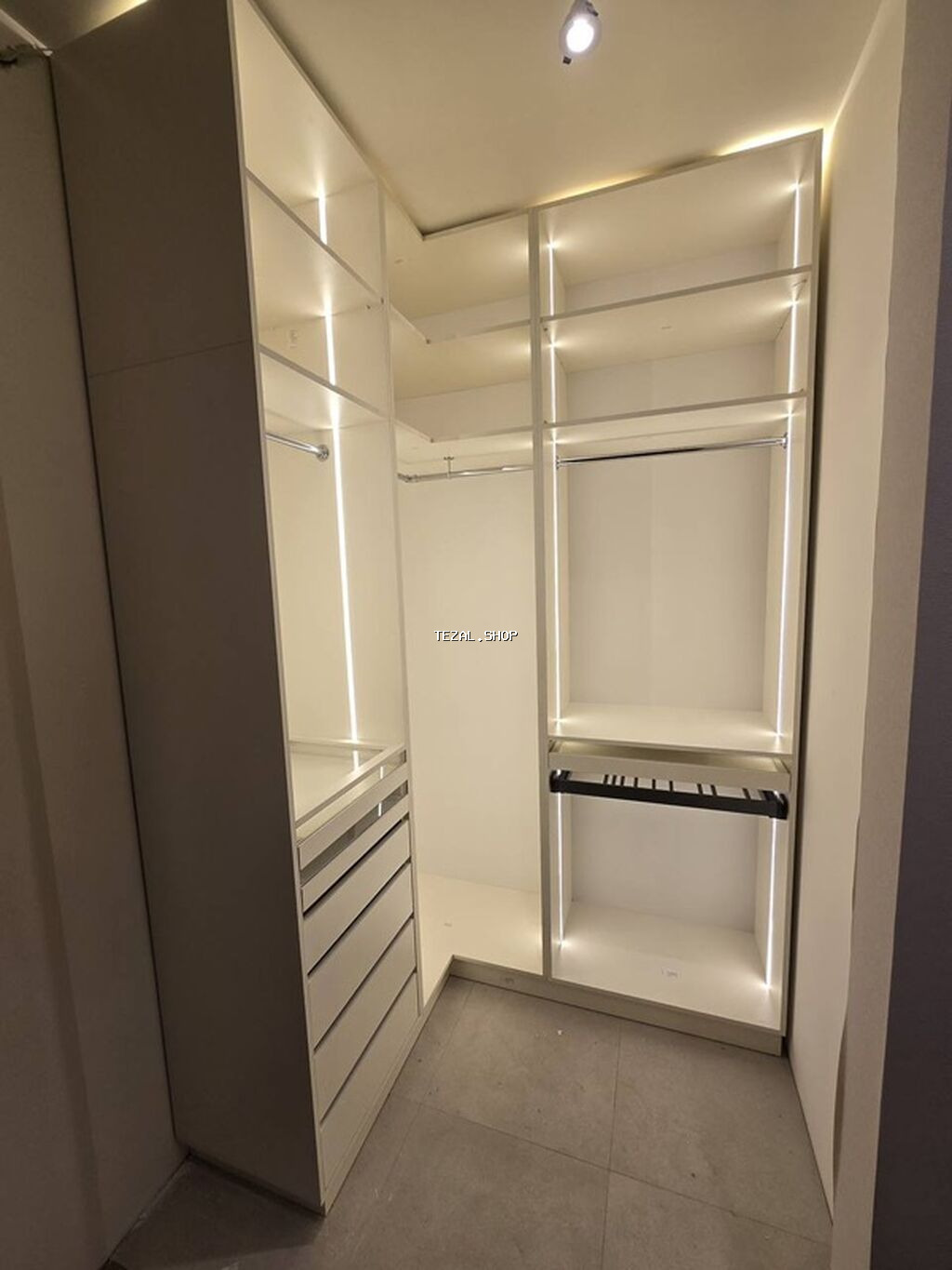 Künc dolab, Yataq otağı üçün, Qarderob, Quraşdırıla bilən