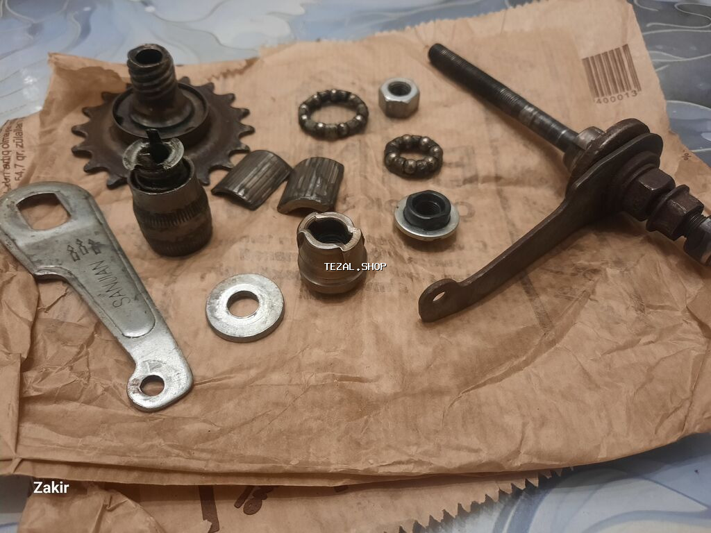 Arxa top sekilde gorunduyu kimidir barter var