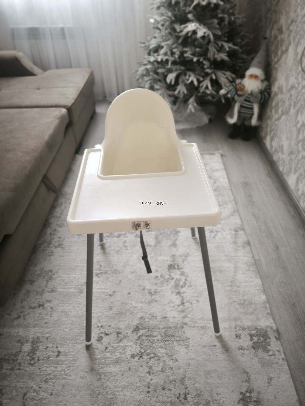 Uşaq yemək stolu xaricdən alinib.cox keyfiyətli təmizlənməyi