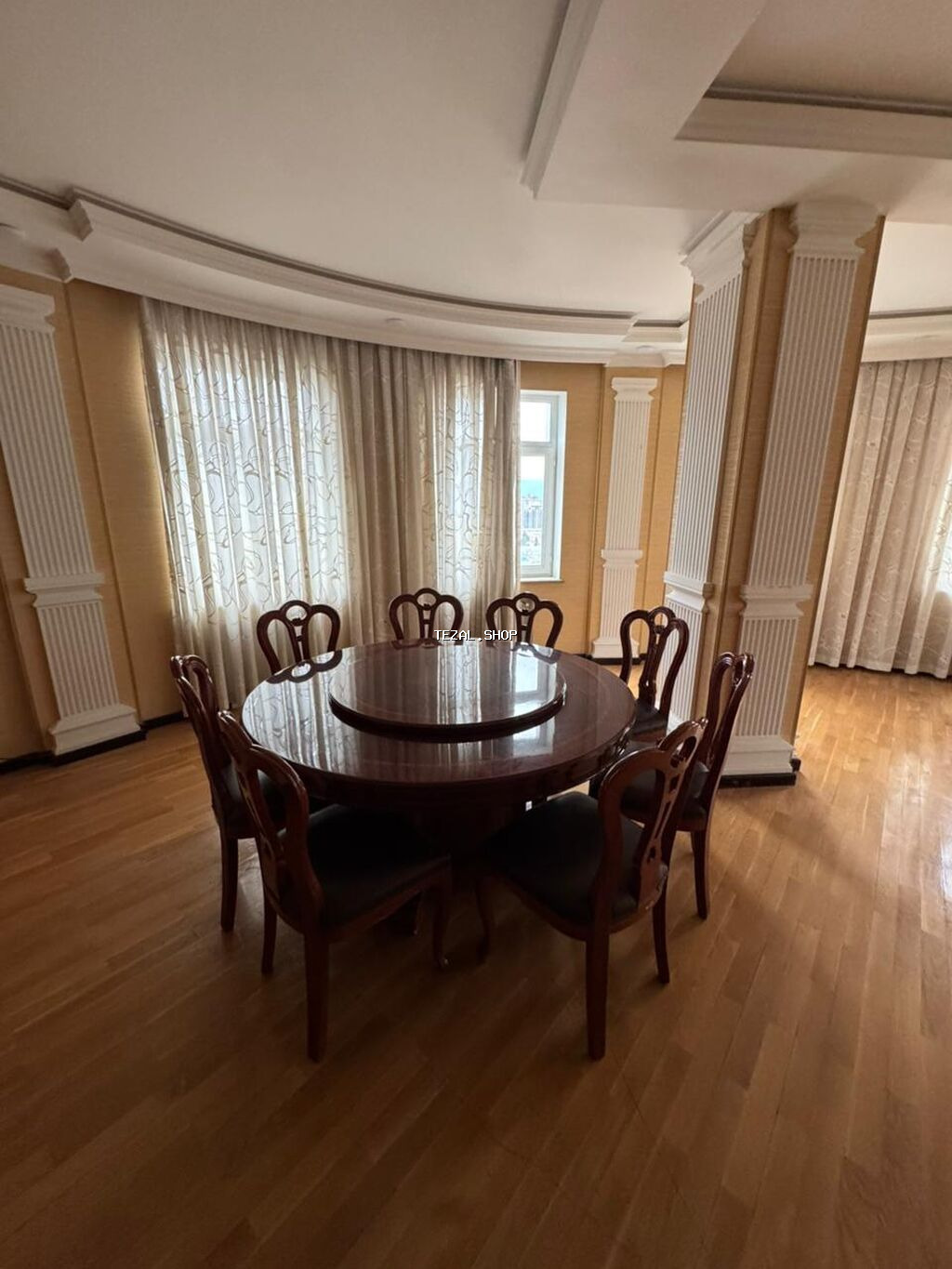 Satılır mənzil üçün tam mebel dəsti. Dəstə daxildir: 	•	Qonaq otağı