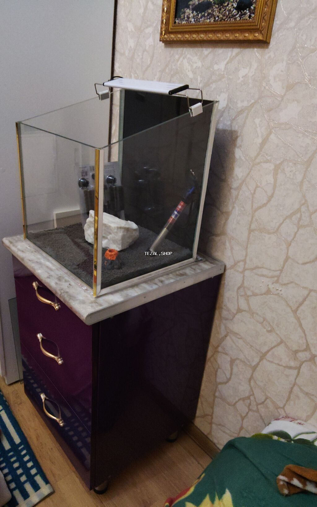 Akvaryum dəsti - Şüşə akvaryum: çərçəvəsiz, şəffaf şüşə, kvadrat