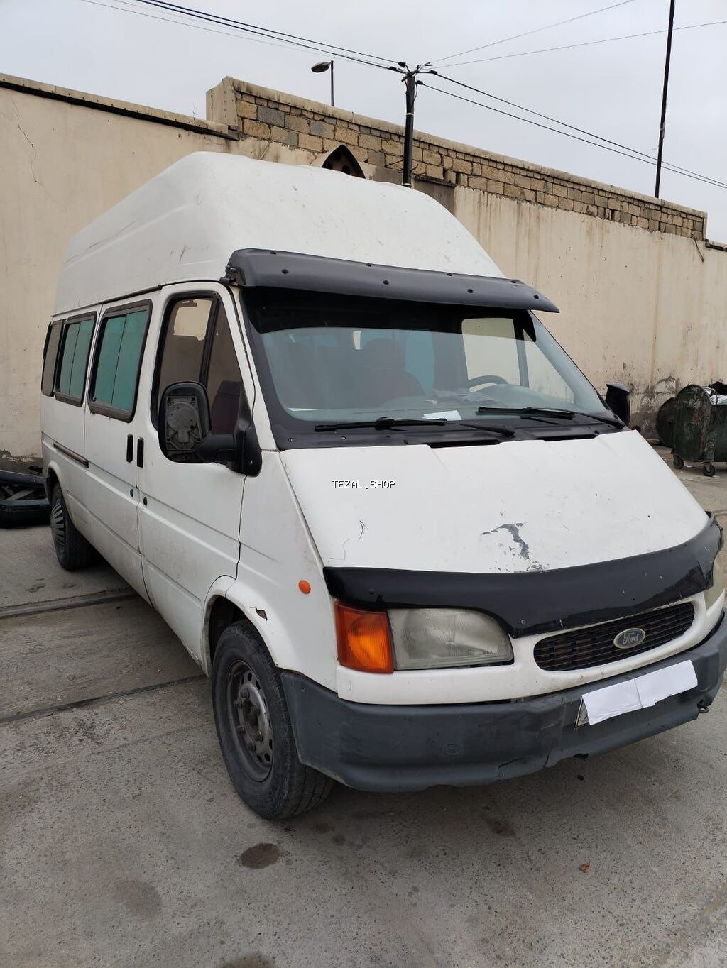 Ford Transit: 2.5 l | 1996 il 450000 km Van/Minivan