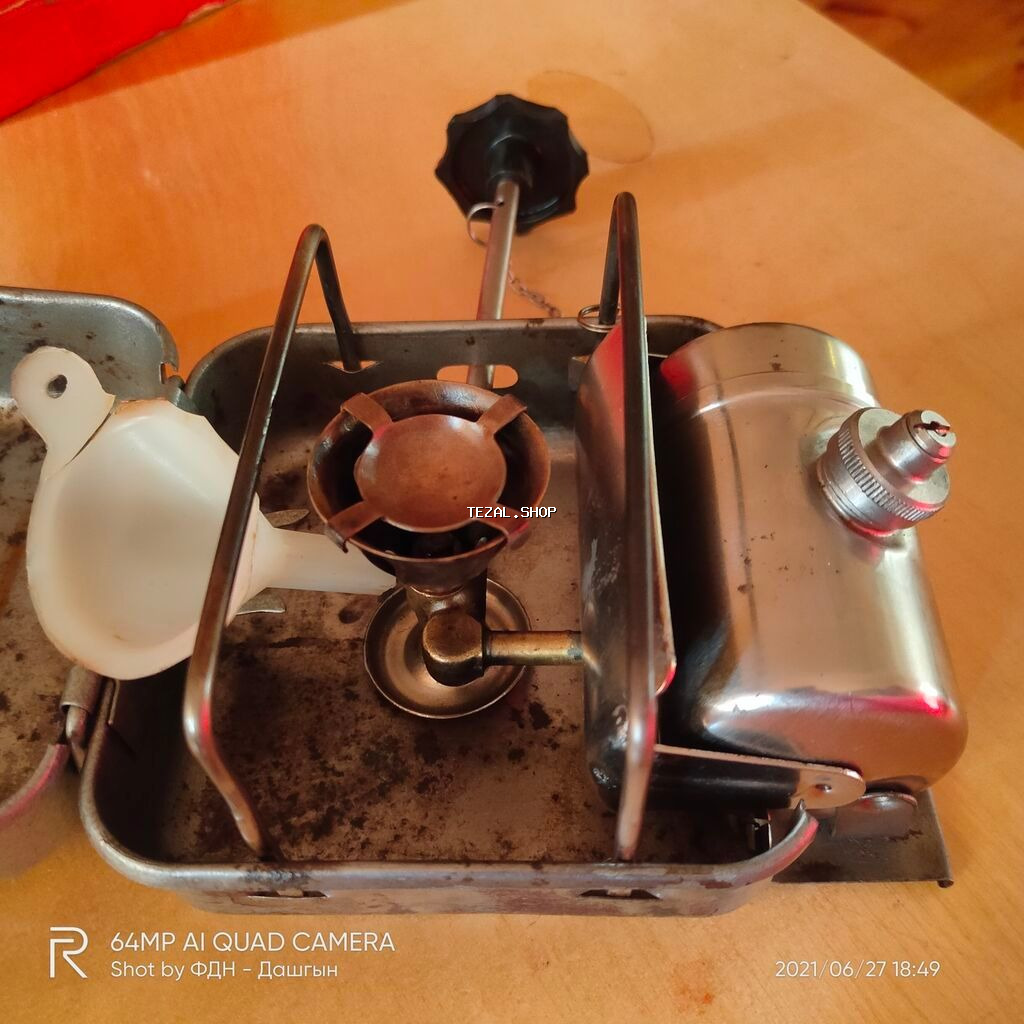 Ovçular və ya meşədə gəzinti üçün benzinlə işləyən plitə. çay, yemək - şəkil 2