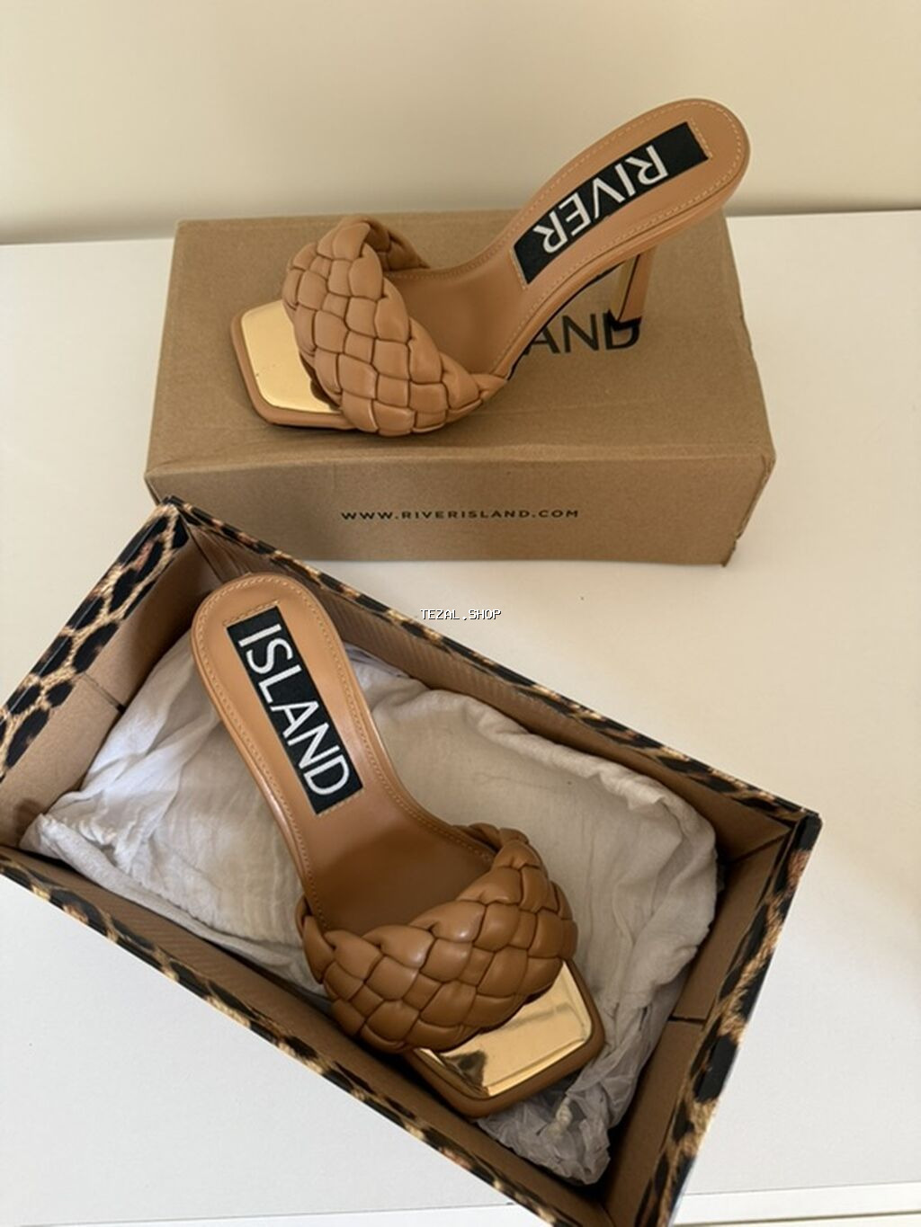 River Island qadın sandaleti - Model: açıq burunlu, kvadrat ön hissə - şəkil 2