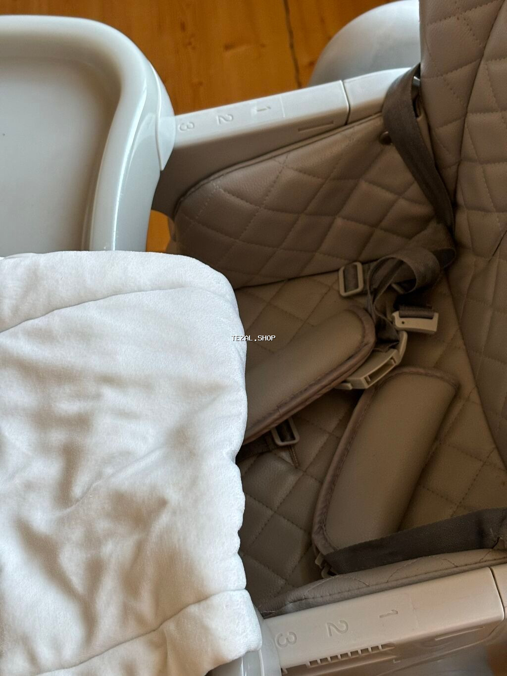 Yemek masası yaxsı veziyyetde hec bir problemi yoxdur tekerleri işlek - şəkil 2