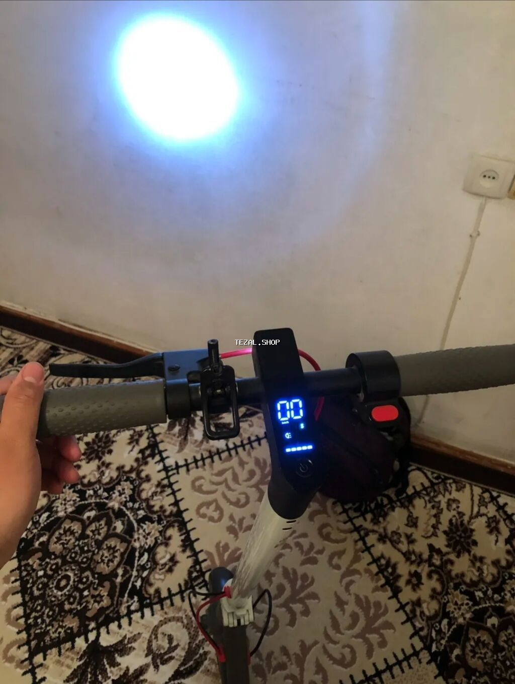 İşlənmiş Elektrik samokat 7", 251 - 350 Vt, 16 - 25 km/s