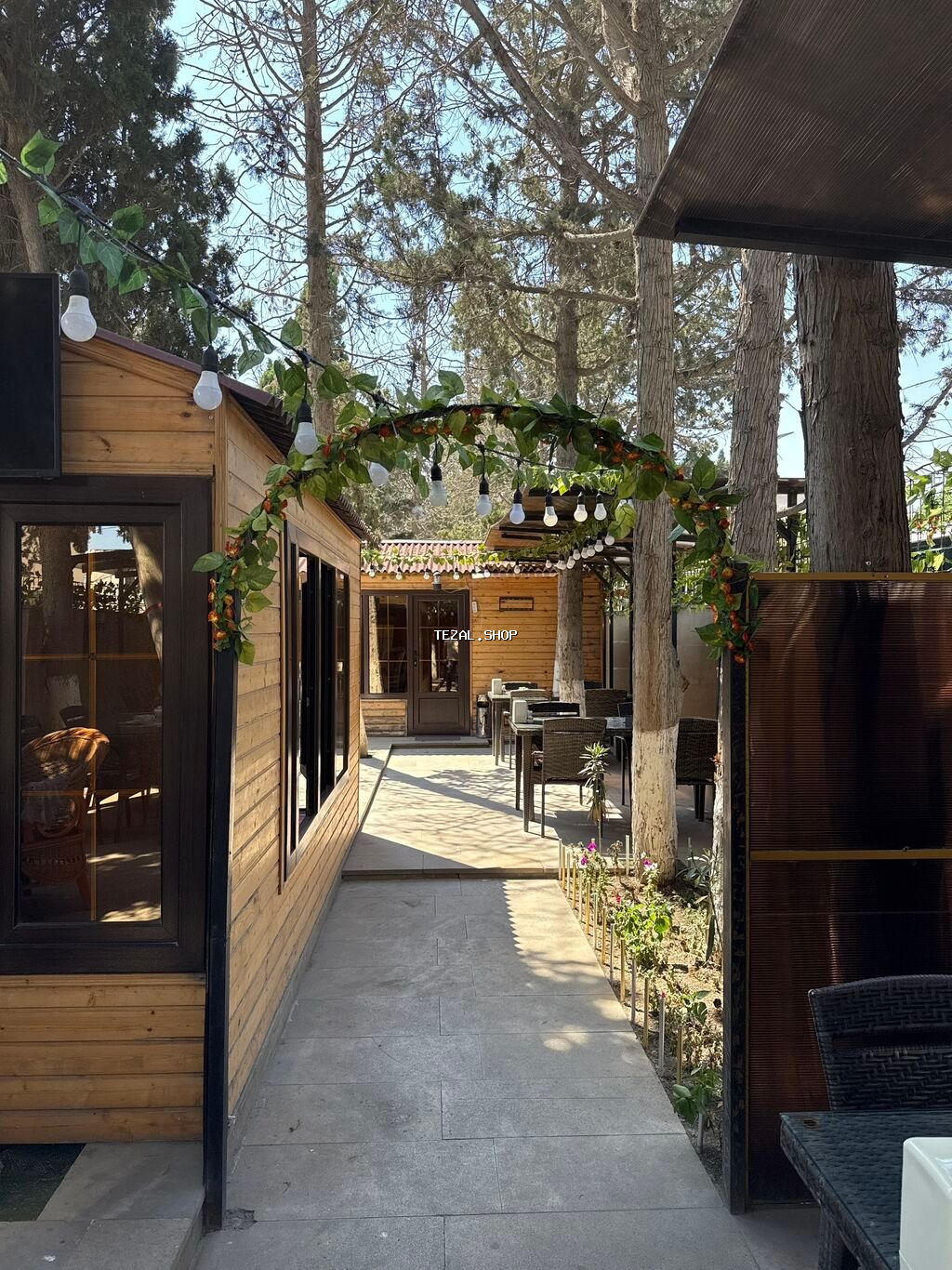 Ofisiant tələb olunur, Kafe, Gündəlik ödəniş, 30-45 yaş, Təcrübəsiz